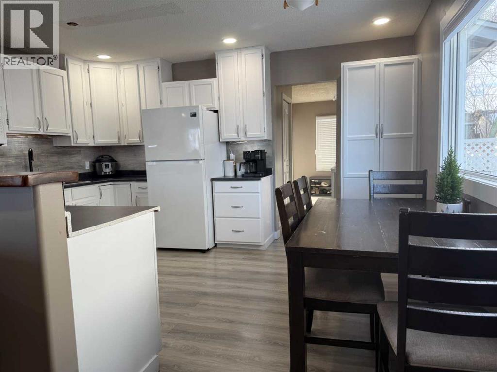 209 2 Street W, Bow Island, Alberta  T0K 0G0 - Photo 9 - A2273594