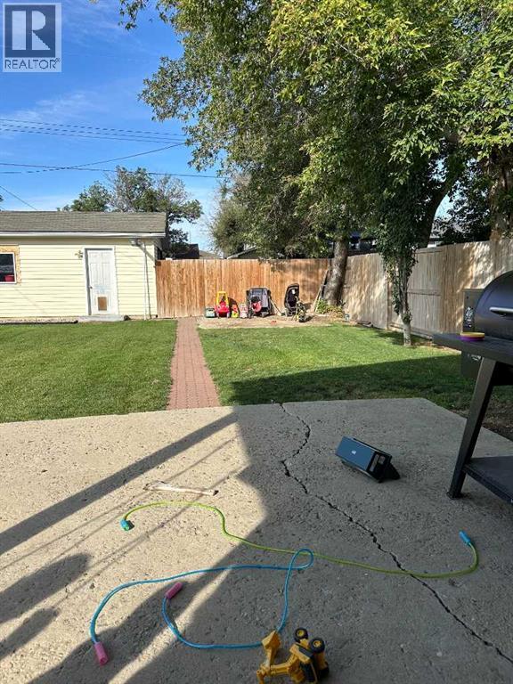 209 2 Street W, Bow Island, Alberta  T0K 0G0 - Photo 41 - A2273594