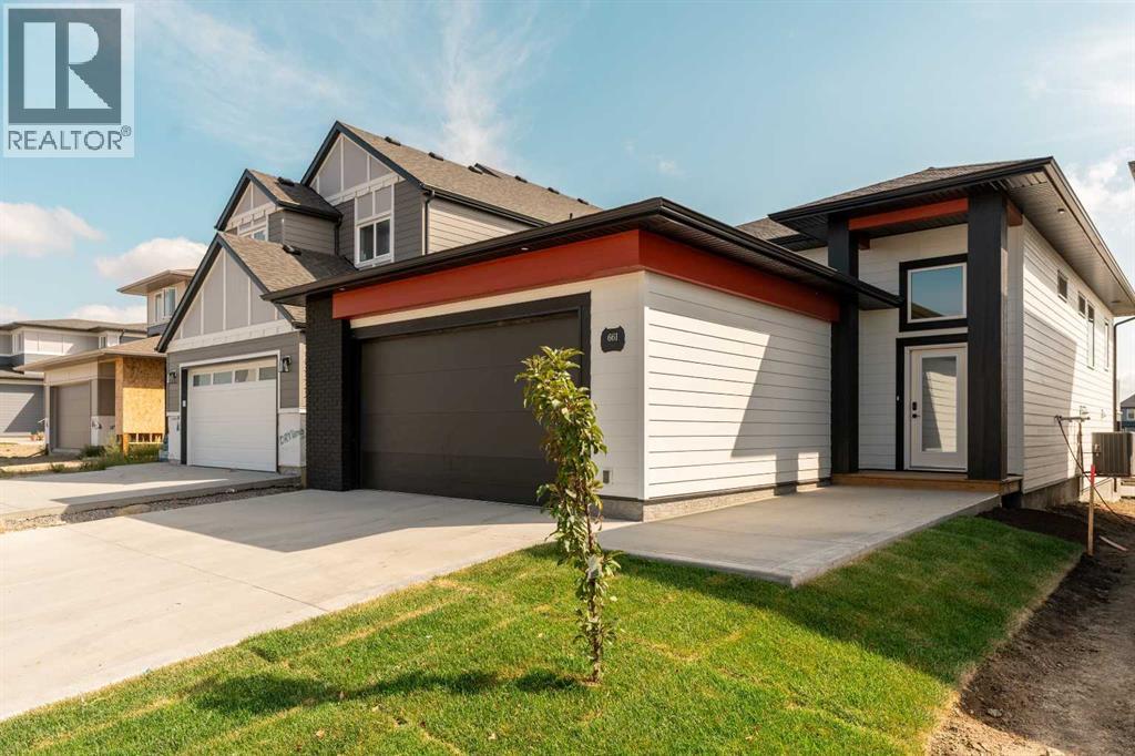 661 Devonia Road W, Lethbridge, Alberta  T1J 5W3 - Photo 2 - A2252891