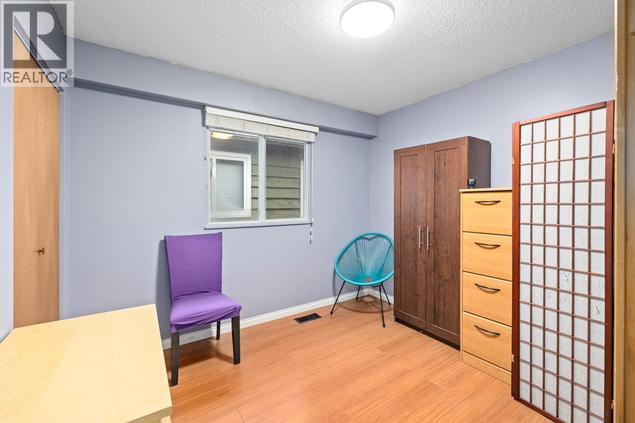 8225 18th Avenue, Burnaby, British Columbia  V3N 1K4 - Photo 14 - R3073295