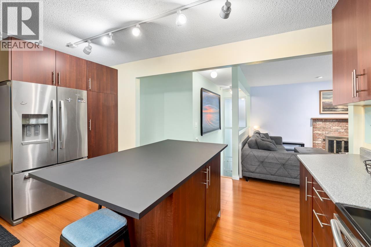 8225 18th Avenue, Burnaby, British Columbia  V3N 1K4 - Photo 10 - R3073295