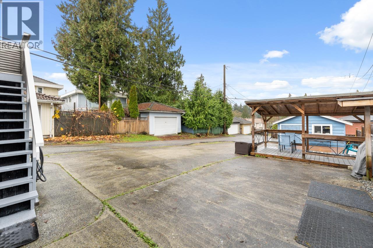 8225 18th Avenue, Burnaby, British Columbia  V3N 1K4 - Photo 27 - R3073295