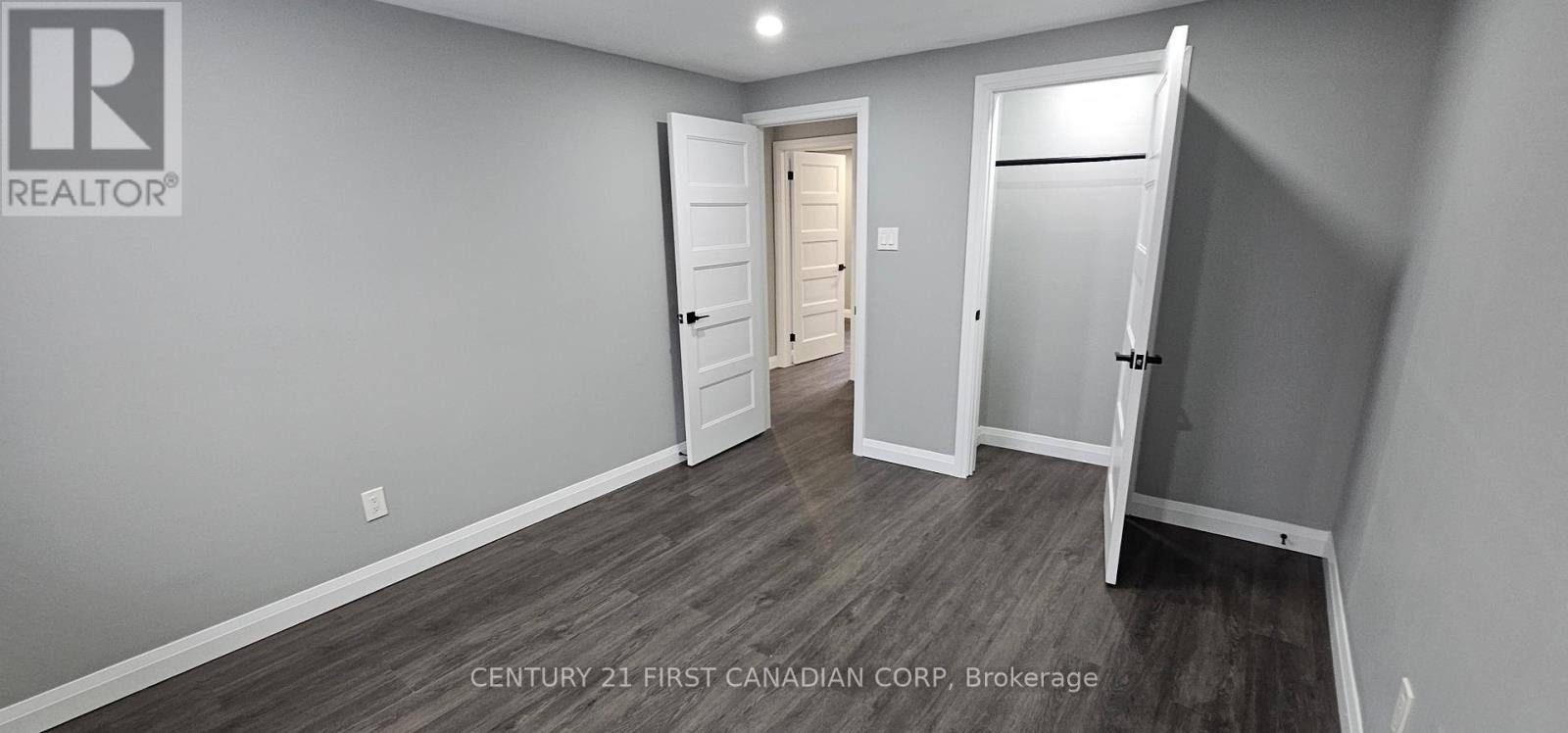 1005 Lanark Place, Sarnia, Ontario  N7S 4E5 - Photo 11 - X12616848