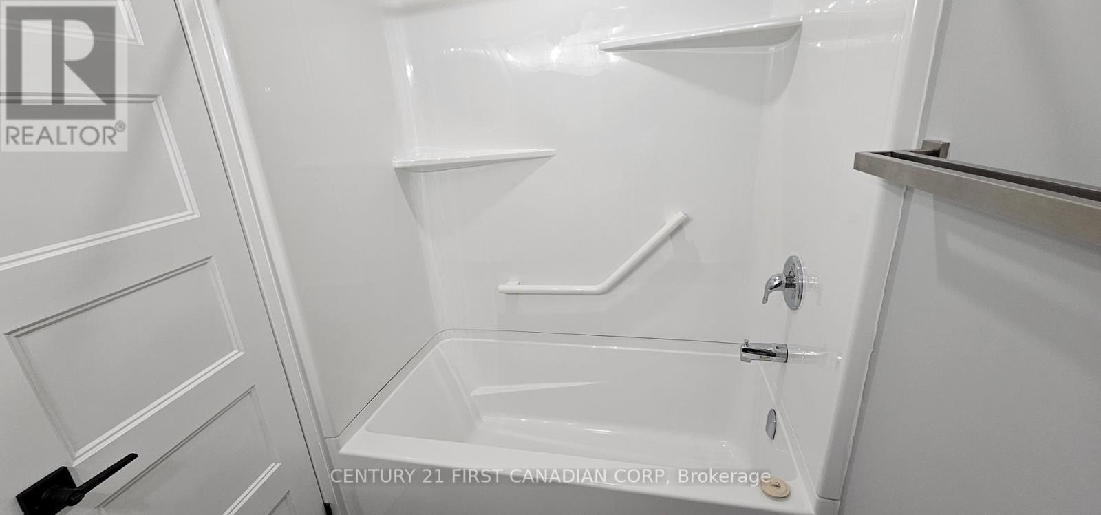 1005 Lanark Place, Sarnia, Ontario  N7S 4E5 - Photo 15 - X12616848