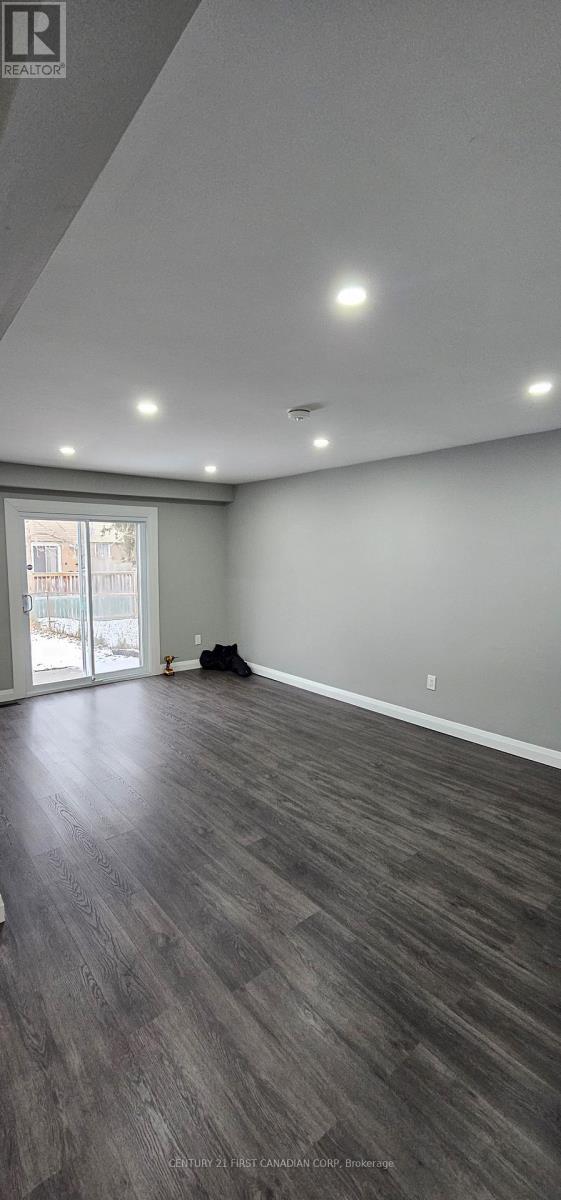 1005 Lanark Place, Sarnia, Ontario  N7S 4E5 - Photo 23 - X12616848