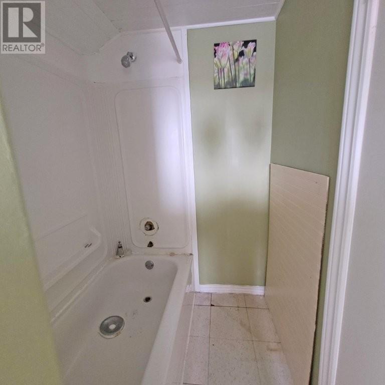 2 Howe Street, Marathon, Ontario  P0T 2E0 - Photo 18 - TB252296