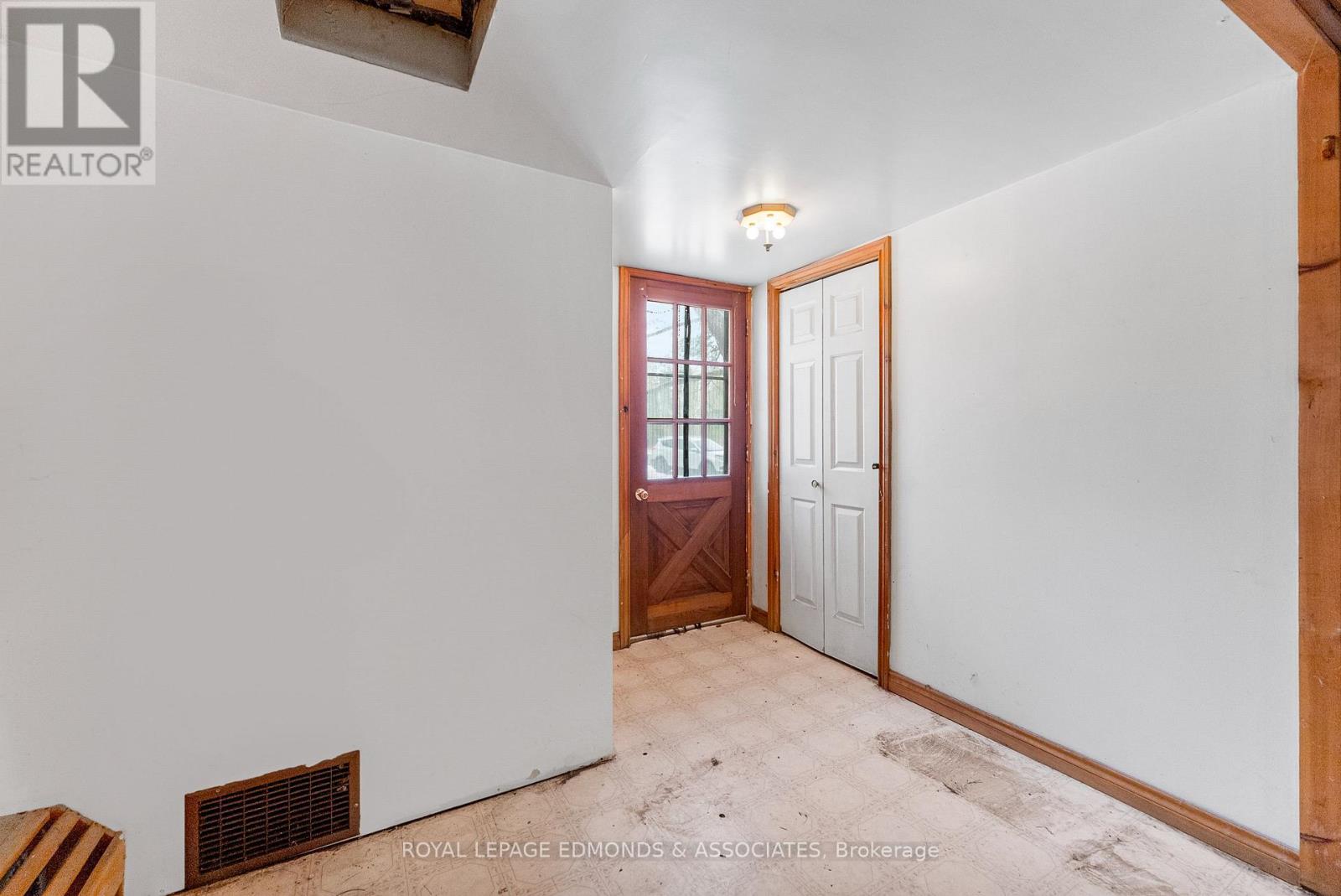 2815 Round Lake Road, Killaloe, Ontario K0J 2J0 - Photo 20 - X12616754