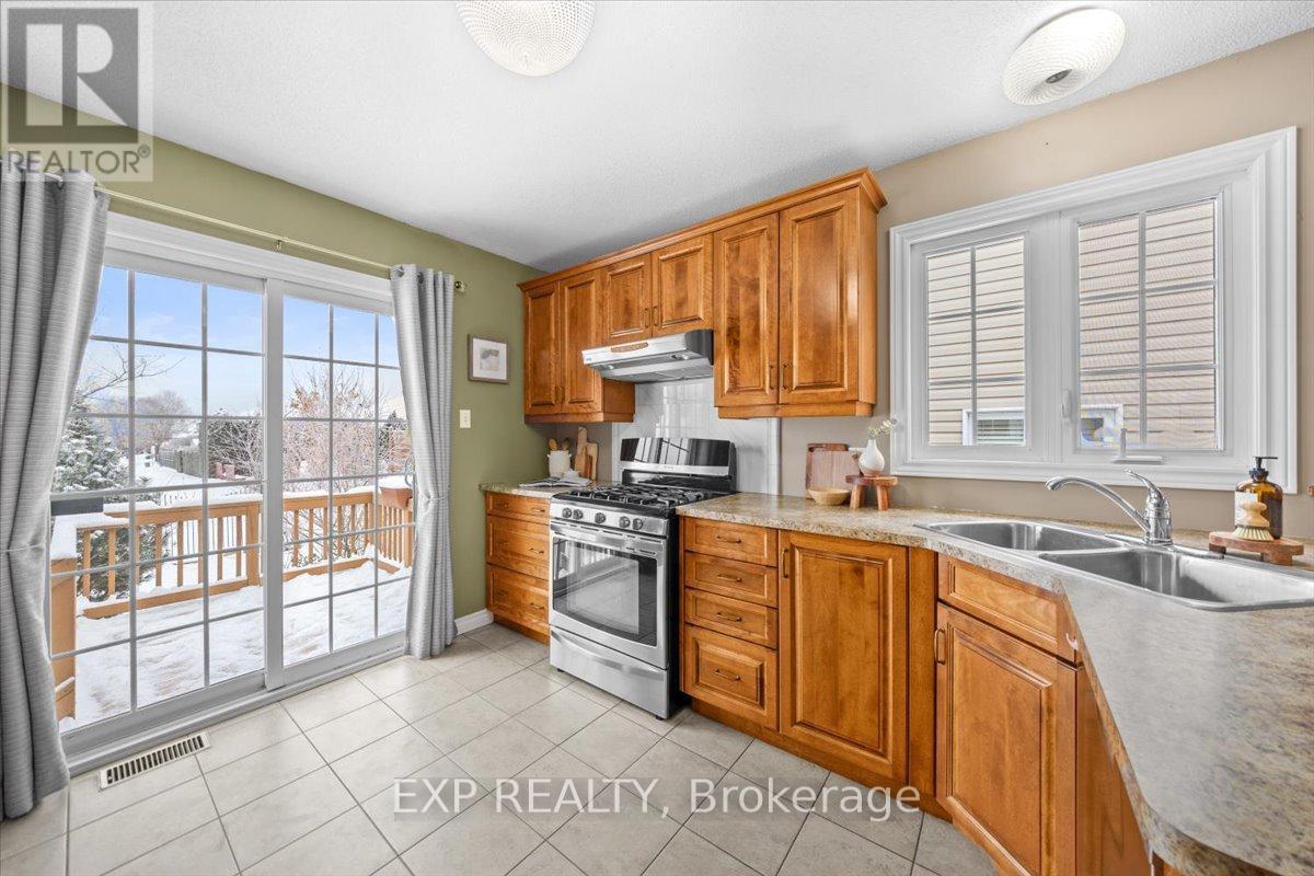 726 Des Pommiers Street, Casselman, Ontario K0A 1M0 - Photo 11 - X12616718