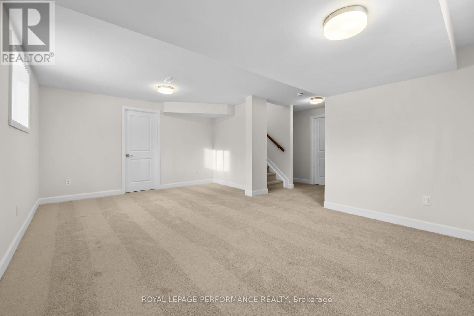 10 Academie Street, Russell, Ontario  K0A 1W0 - Photo 32 - X12616856