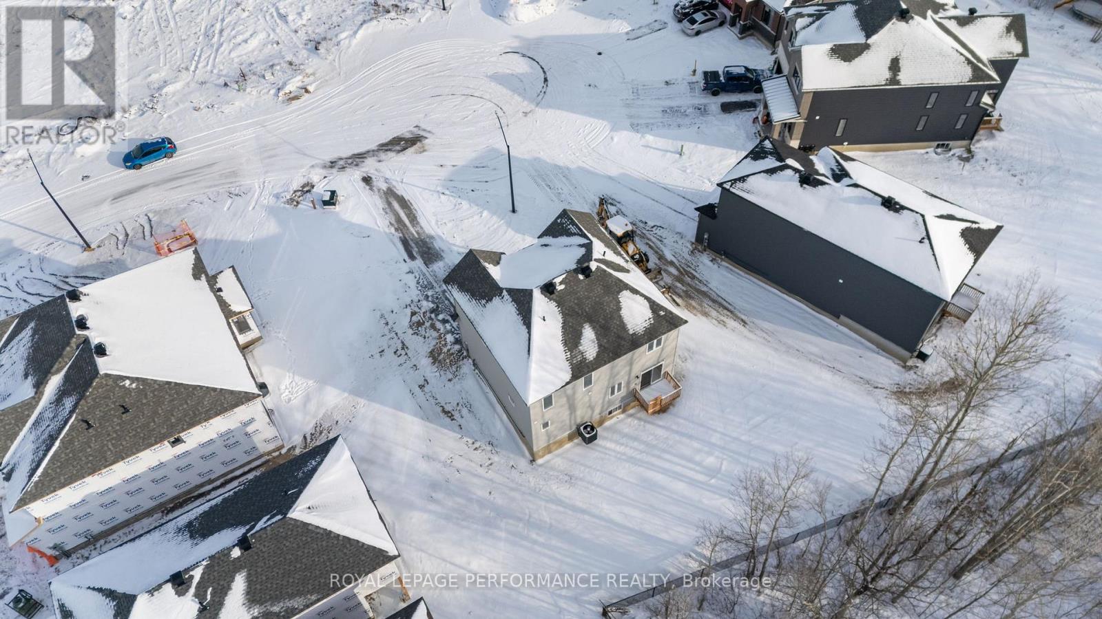 10 Academie Street, Russell, Ontario  K0A 1W0 - Photo 37 - X12616856