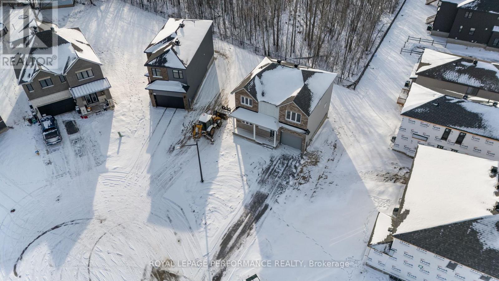 10 Academie Street, Russell, Ontario  K0A 1W0 - Photo 46 - X12616856