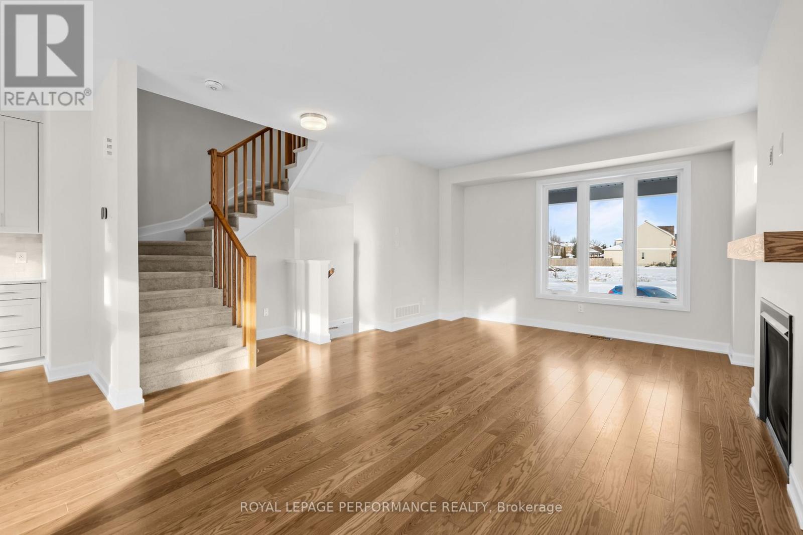 10 Academie Street, Russell, Ontario  K0A 1W0 - Photo 8 - X12616856