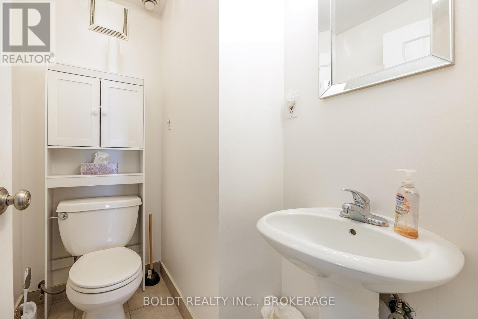 3a - 215 Ontario Street, St. Catharines, Ontario  L2R 5L2 - Photo 13 - X12616836