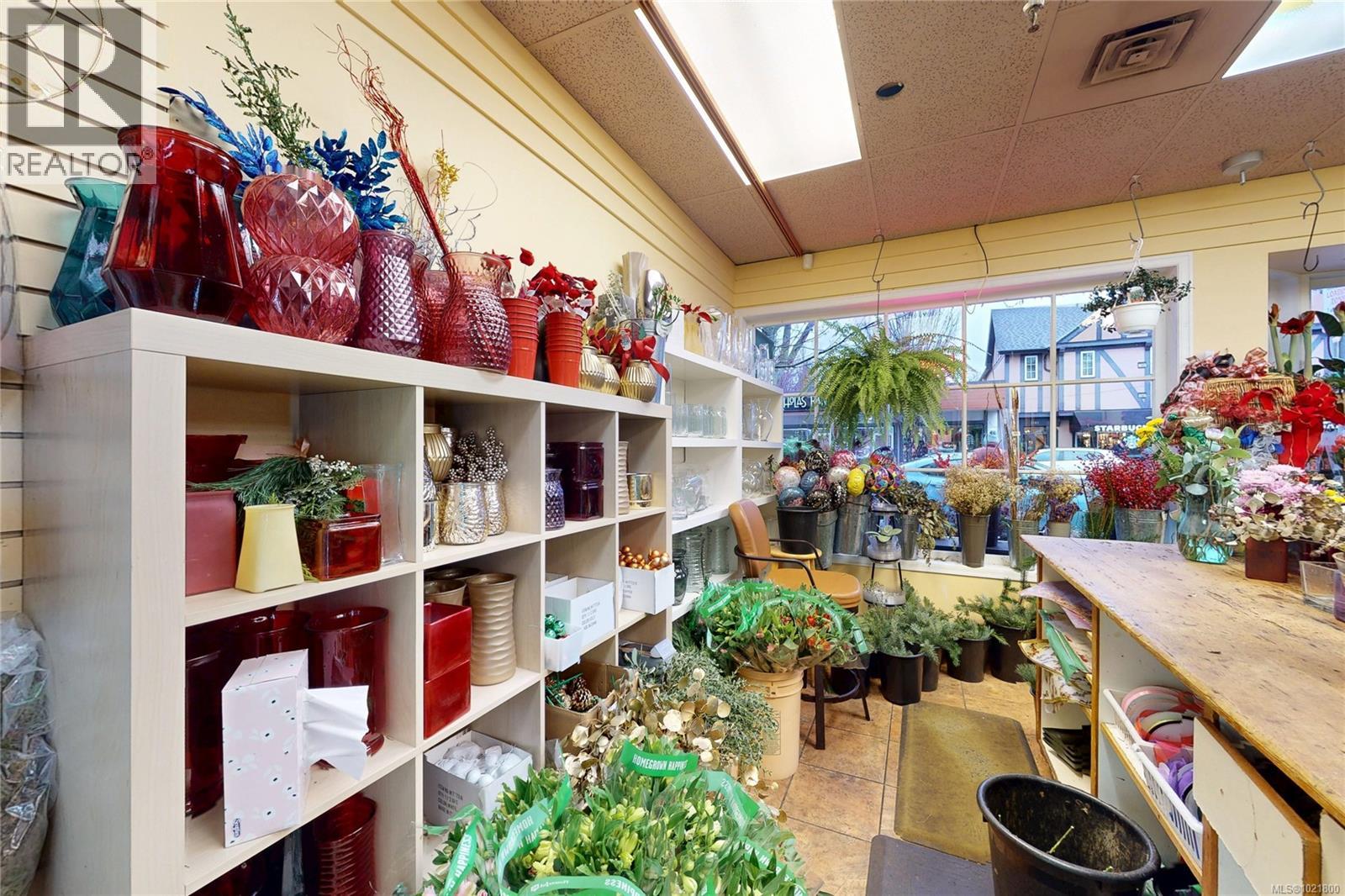 102 2187 Oak Bay Ave, Oak Bay, British Columbia  V8R 1G1 - Photo 25 - 1021800