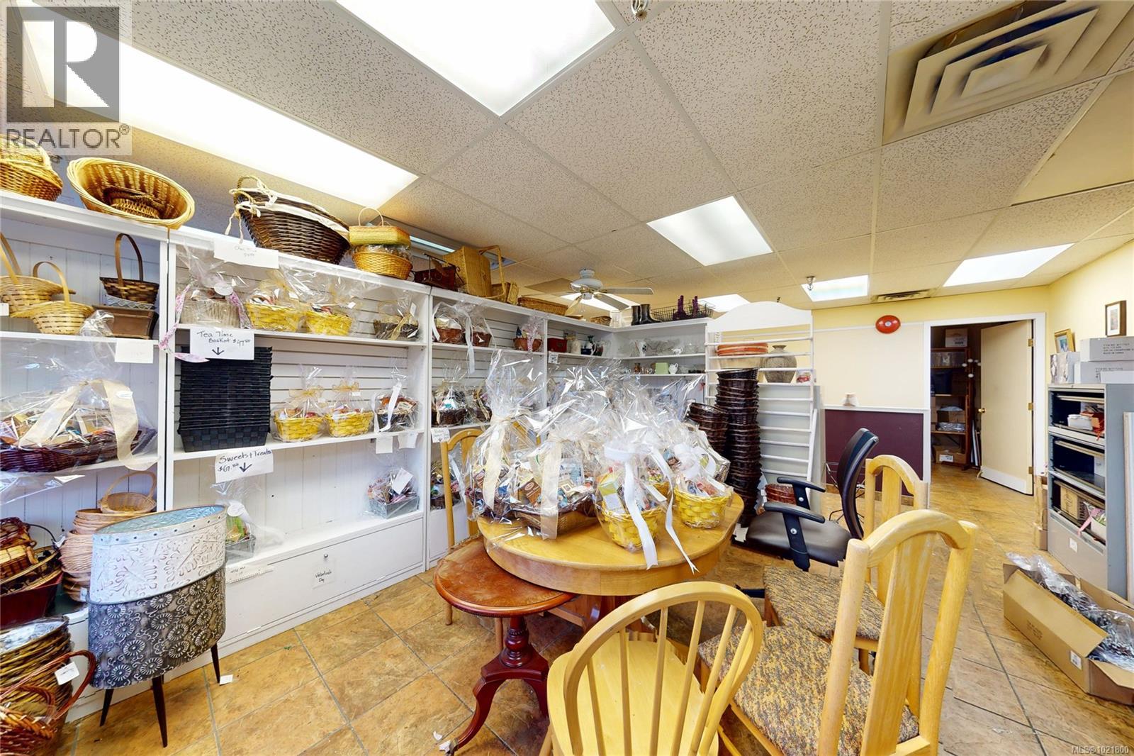 102 2187 Oak Bay Ave, Oak Bay, British Columbia  V8R 1G1 - Photo 38 - 1021800