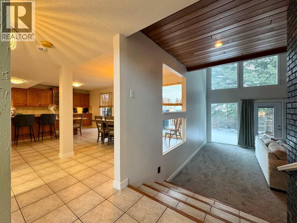 133 Laval Court W, Lethbridge, Alberta  T1K 4G2 - Photo 6 - A2272701