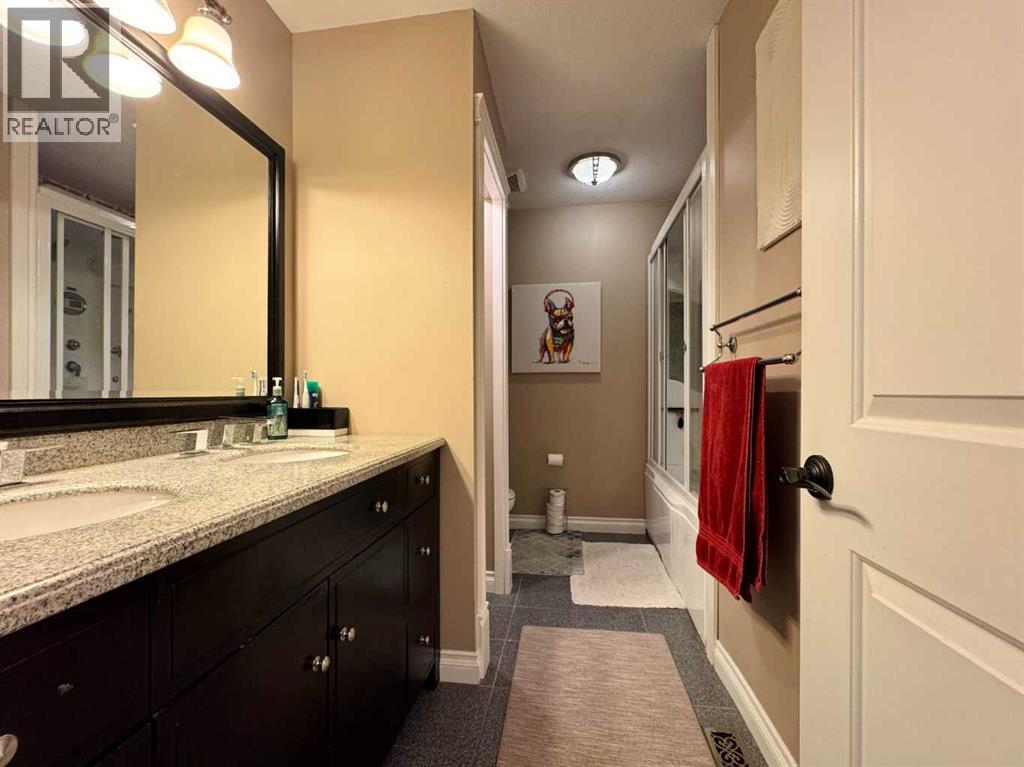 133 Laval Court W, Lethbridge, Alberta  T1K 4G2 - Photo 34 - A2272701