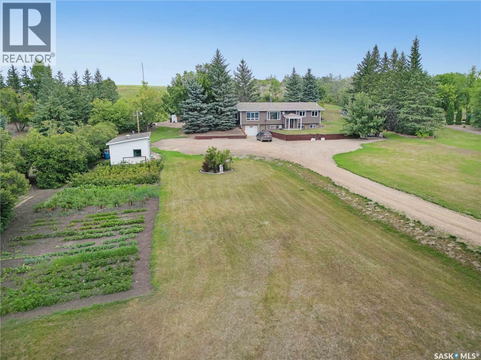 6 Valley View Drive, North Battleford Rm No. 437, Saskatchewan  S9A 2X4 - Photo 2 - SK013564