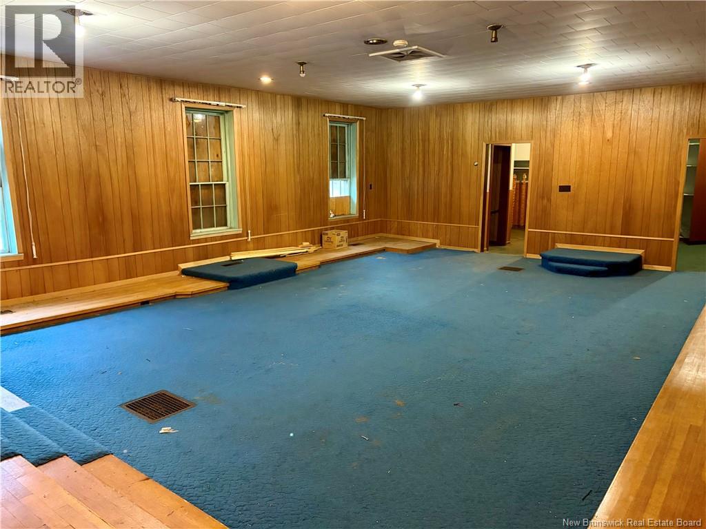 131 Renfrew, Dalhousie, New Brunswick  E8E 2H8 - Photo 15 - NB130604
