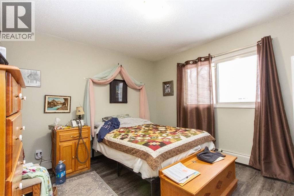 5817 53 Avenue, Red Deer, Alberta  T4N 4L4 - Photo 14 - A2273129