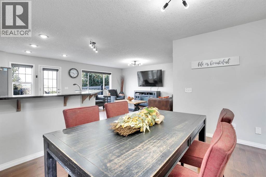 196 Viewpointe Terrace, Chestermere, Alberta  T1X 0P9 - Photo 6 - A2261460