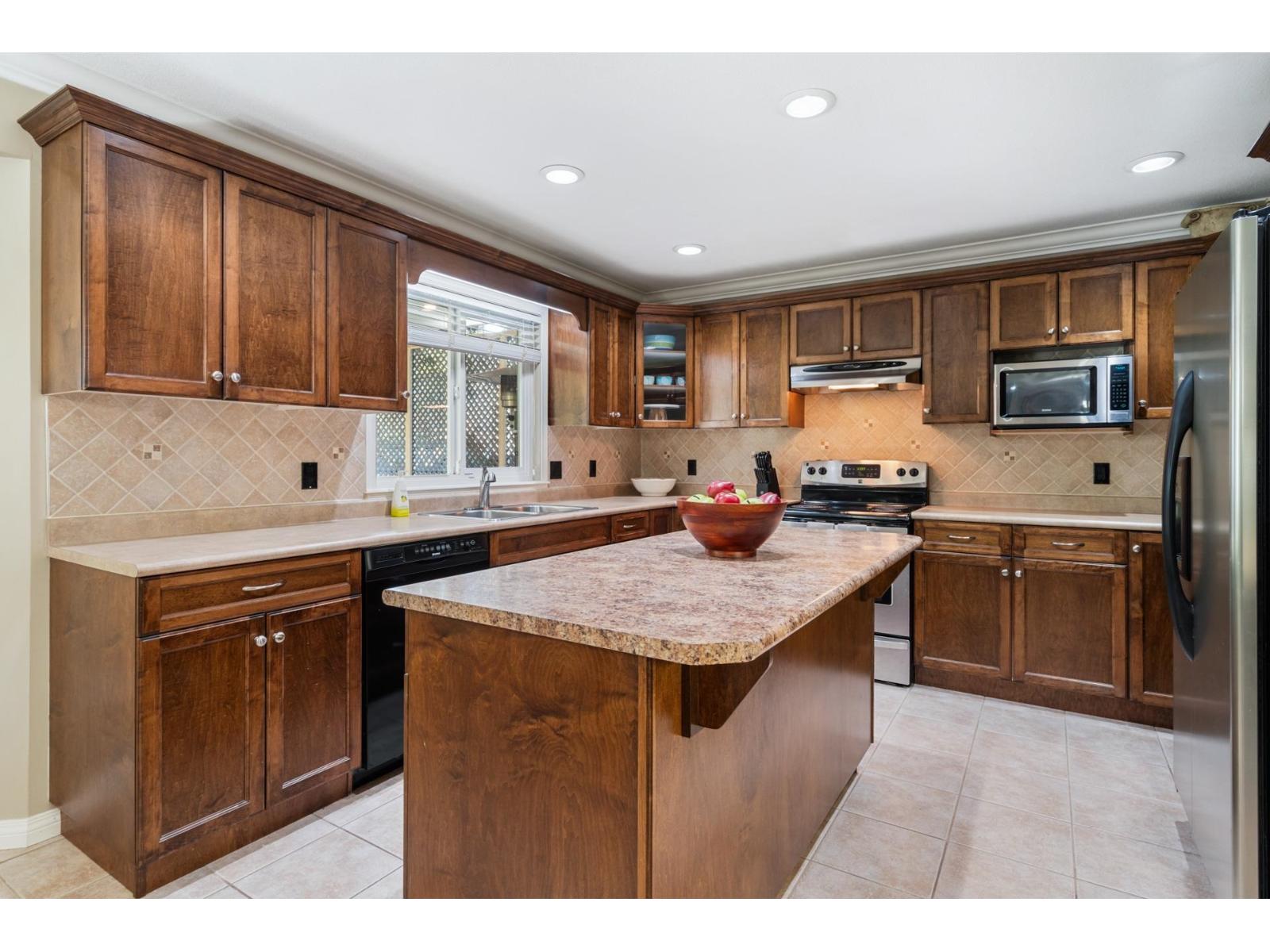 10118 171a Street, Surrey, British Columbia  V4N 3L3 - Photo 12 - R3073212