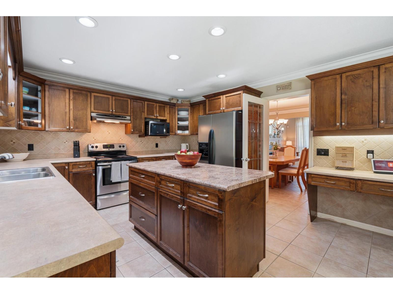 10118 171a Street, Surrey, British Columbia  V4N 3L3 - Photo 9 - R3073212