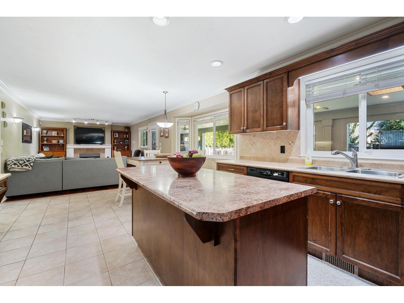 10118 171a Street, Surrey, British Columbia  V4N 3L3 - Photo 13 - R3073212