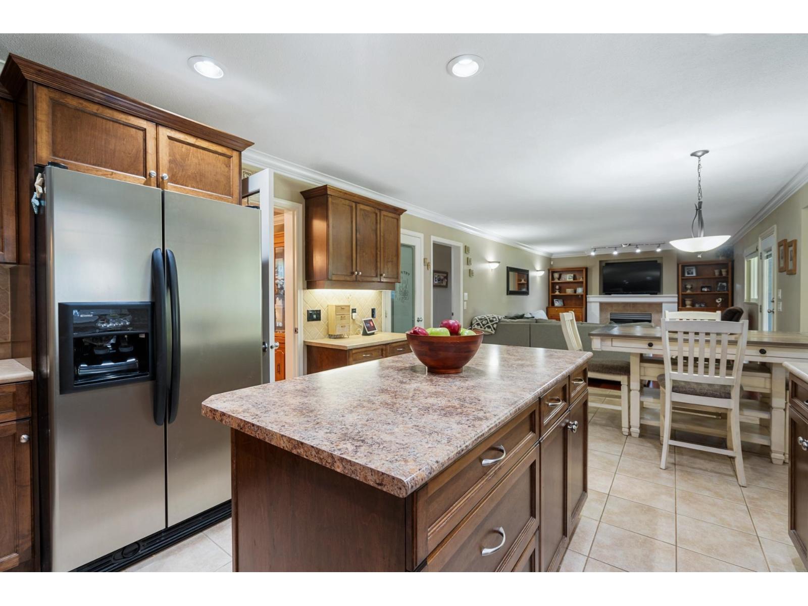 10118 171a Street, Surrey, British Columbia  V4N 3L3 - Photo 11 - R3073212