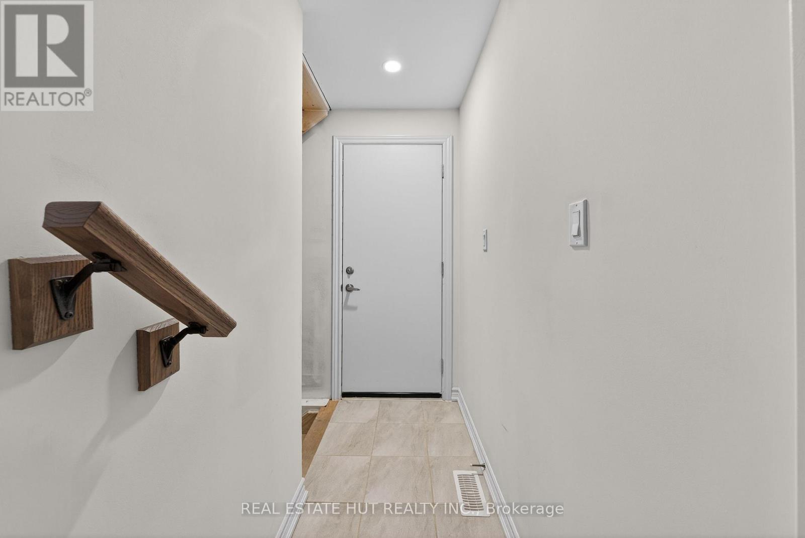 3241 Parker Avenue, Fort Erie, Ontario L0S 1N0 - Photo 29 - X12608368