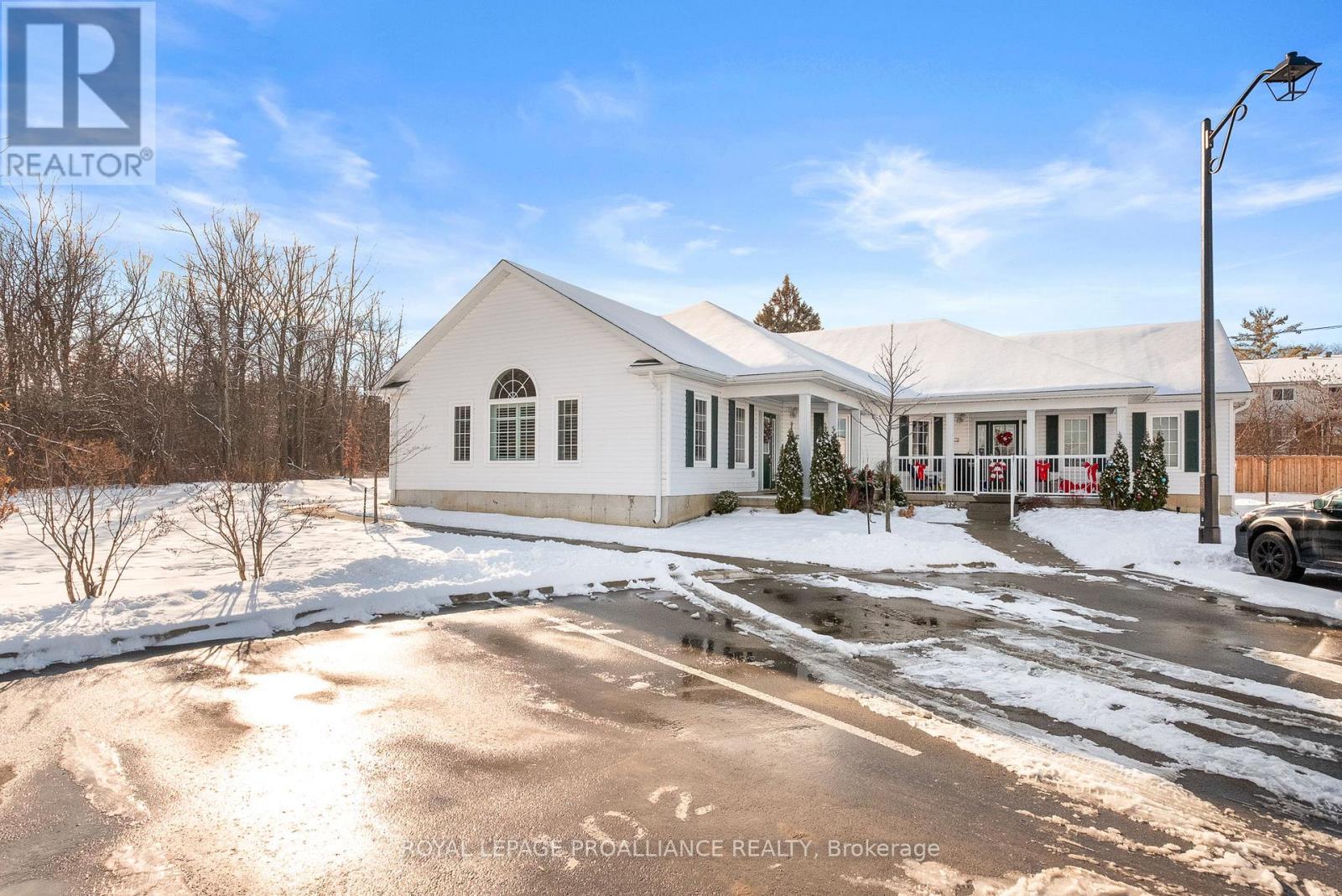 102 - 300 Croft Street, Port Hope, Ontario  L1A 0E1 - Photo 25 - X12597840