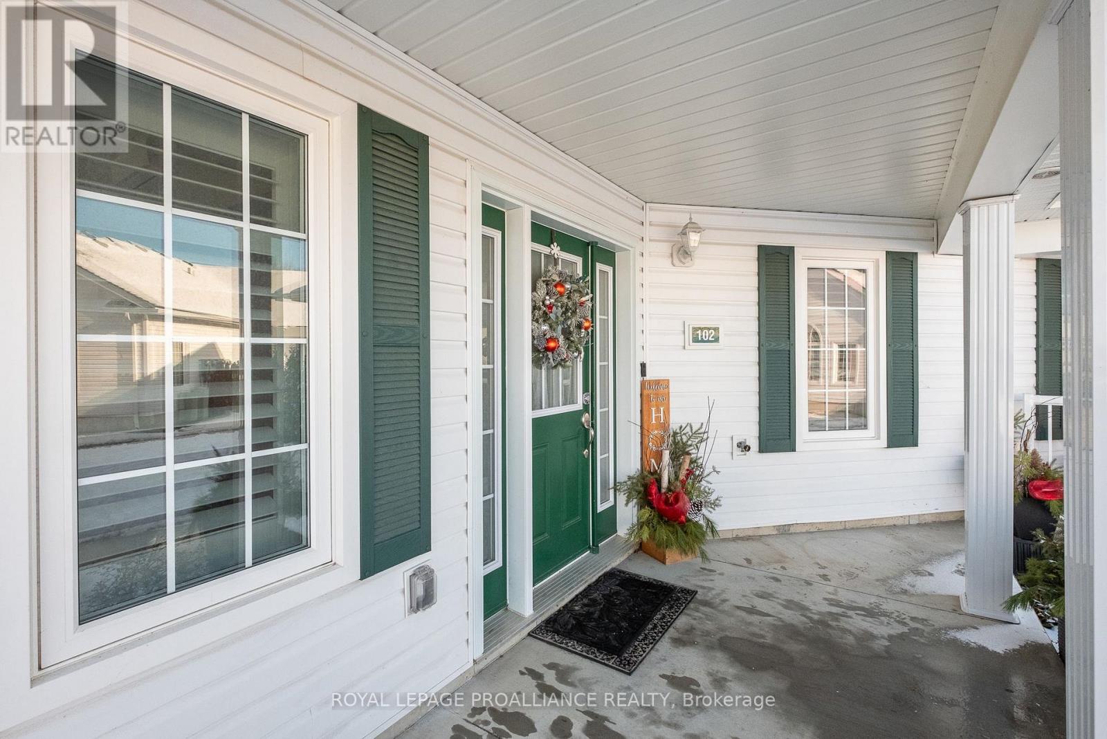 102 - 300 Croft Street, Port Hope, Ontario  L1A 0E1 - Photo 3 - X12597840