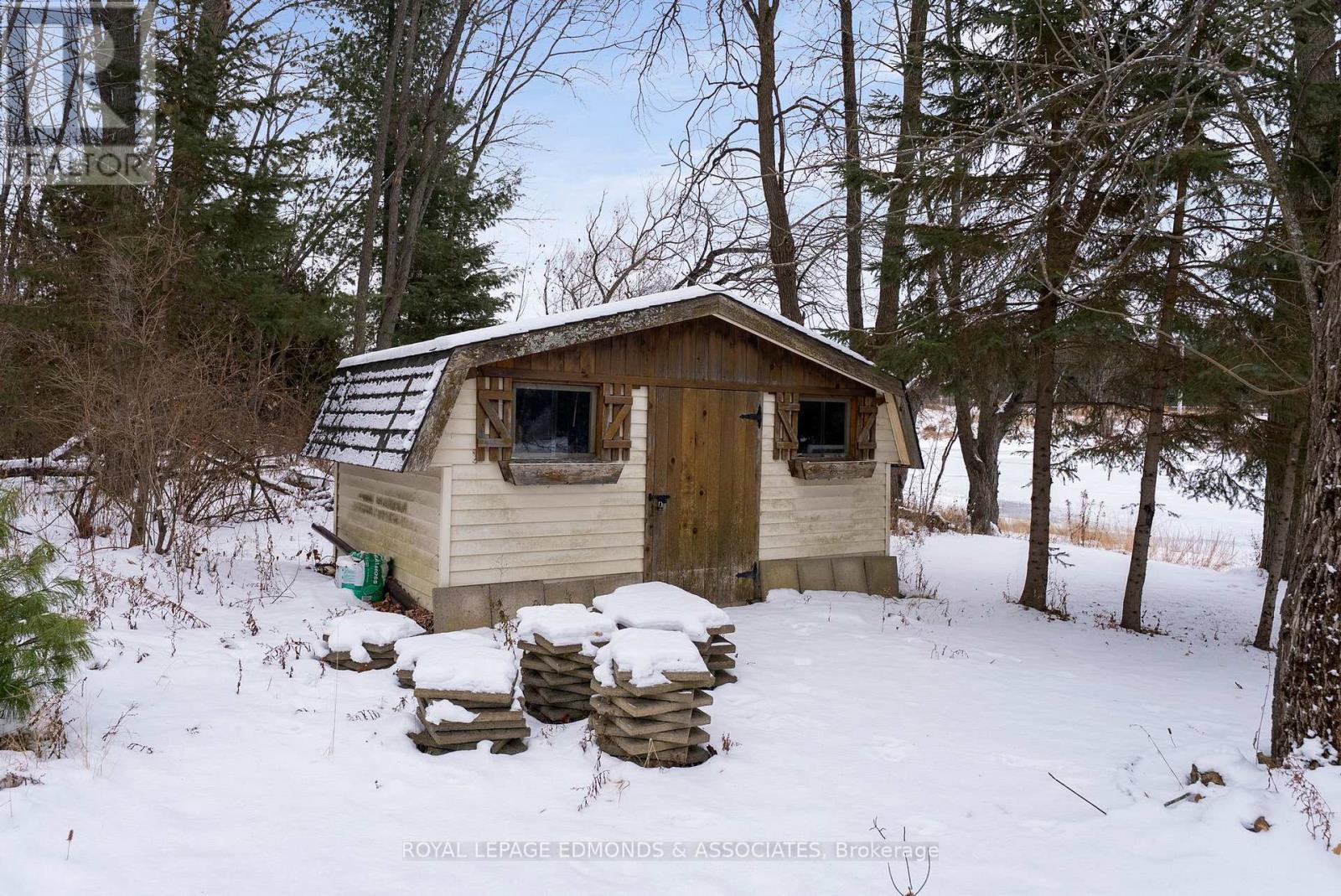 731 Francie Lane, Laurentian Valley, Ontario  K8A 6W2 - Photo 30 - X12459369