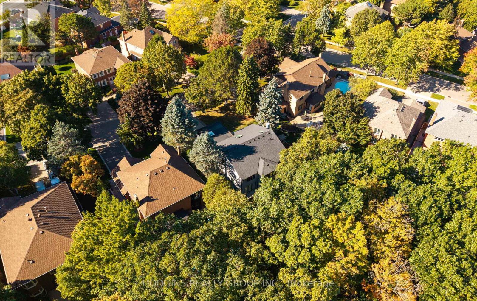 1670 Caverly Court, Mississauga, Ontario  L5L 3L7 - Photo 30 - W12458225