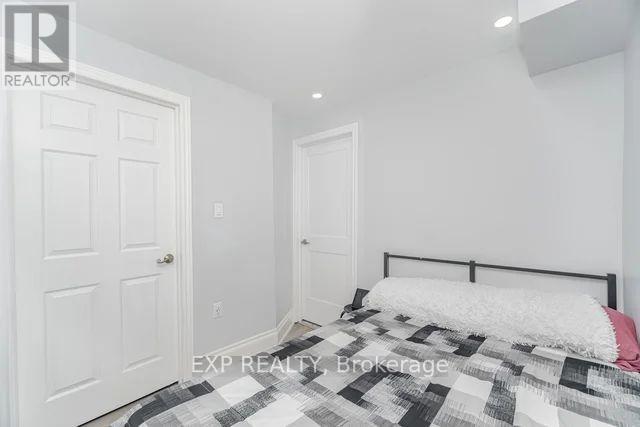 40 Monterey Avenue, Brampton, Ontario  L6Z 1B5 - Photo 24 - W12605918