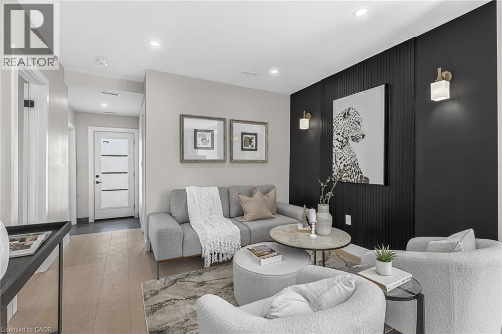 56 East 34th Street, Hamilton, Ontario  L8V 3W3 - Photo 6 - 40793374