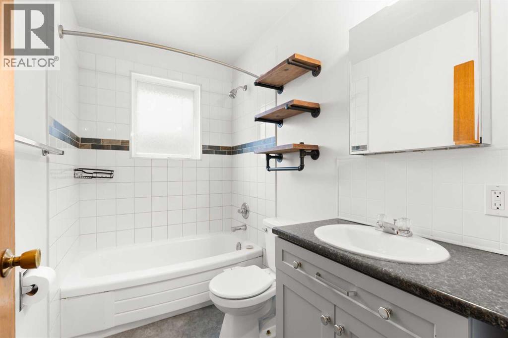 283 12 Street Ne, Medicine Hat, Alberta  T1A 5T8 - Photo 19 - A2272672