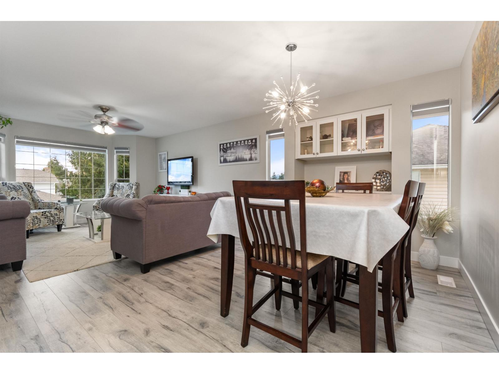 32110 Rogers Avenue, Abbotsford, British Columbia  V2T 5B7 - Photo 9 - R3073076