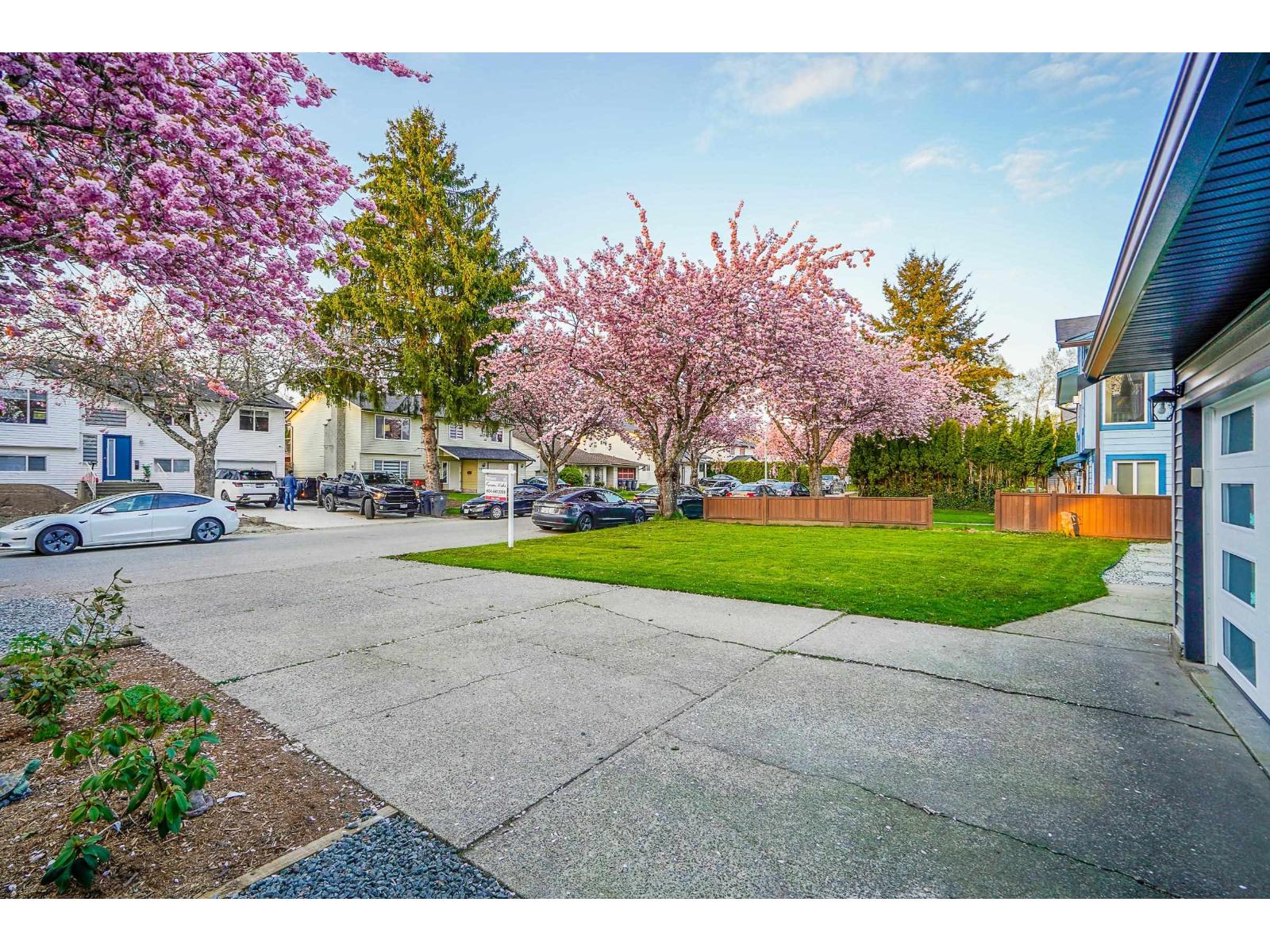 15270 84a Avenue, Surrey, British Columbia  V3S 6H5 - Photo 4 - R3073137