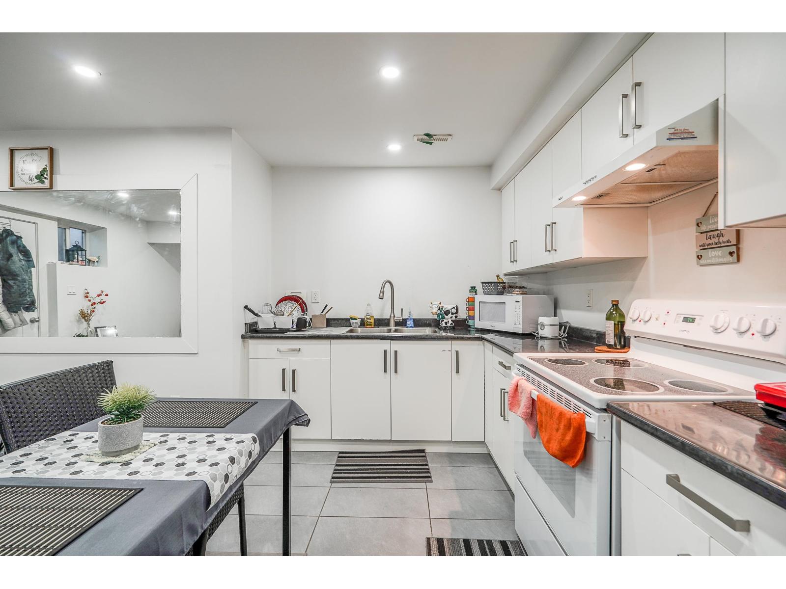 15270 84a Avenue, Surrey, British Columbia  V3S 6H5 - Photo 32 - R3073137