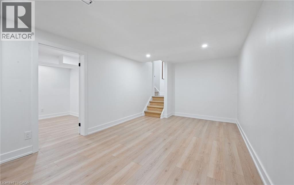 105 Lilacside Drive, Hamilton, Ontario  L8V 2L8 - Photo 46 - 40788383