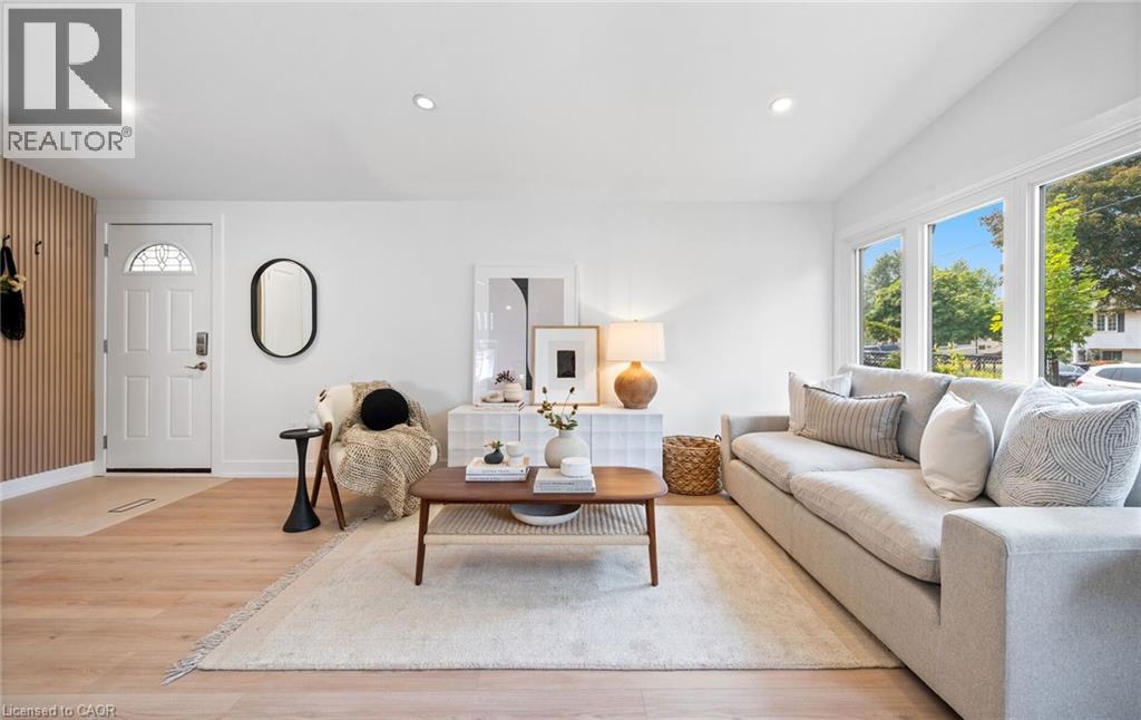 105 Lilacside Drive, Hamilton, Ontario  L8V 2L8 - Photo 9 - 40788383