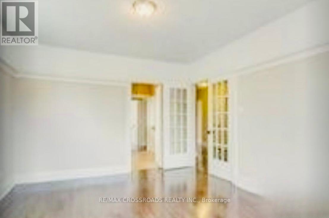 Main - 69 Lawrence Avenue E, Toronto, Ontario  M4N 1S5 - Photo 10 - C12616730