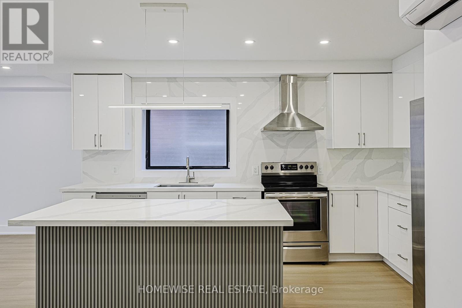 999 Eglington Avenue W, Toronto, Ontario  M6C 2C7 - Photo 13 - C12616746