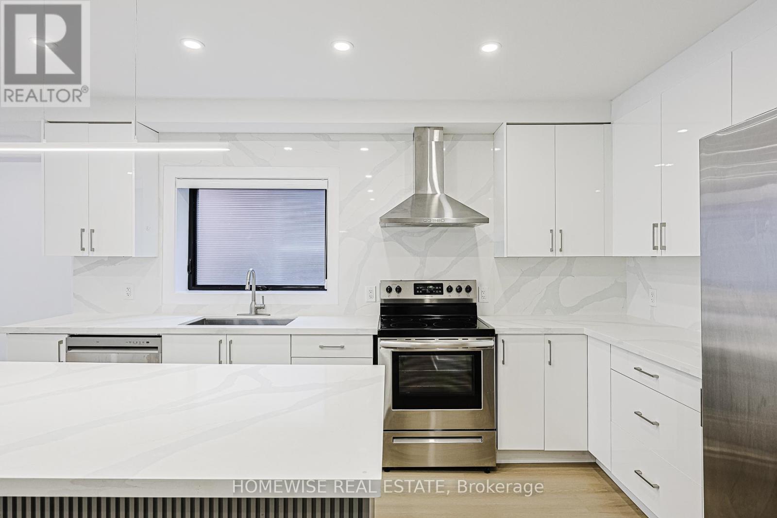 999 Eglington Avenue W, Toronto, Ontario  M6C 2C7 - Photo 14 - C12616746