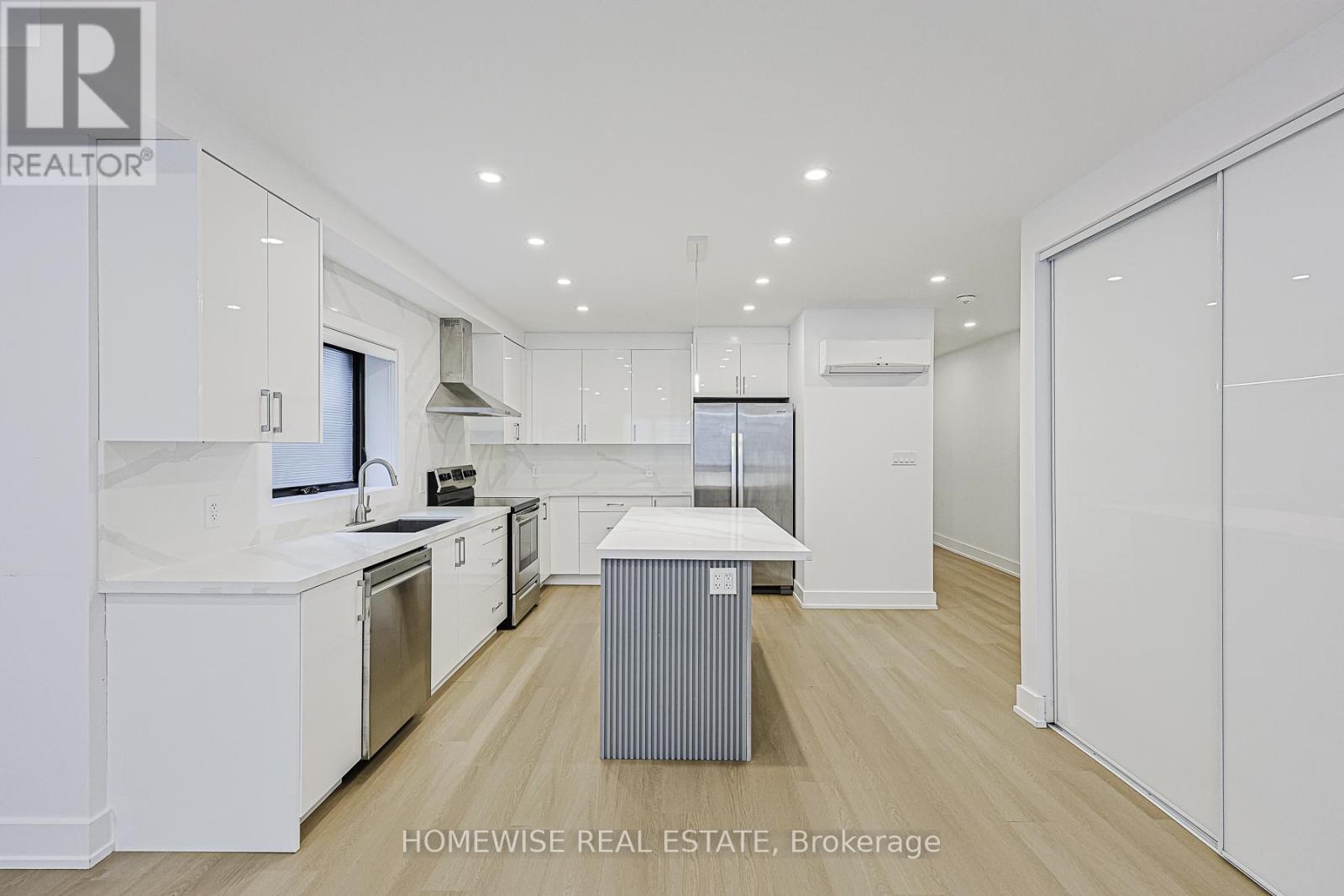 999 Eglington Avenue W, Toronto, Ontario  M6C 2C7 - Photo 16 - C12616746