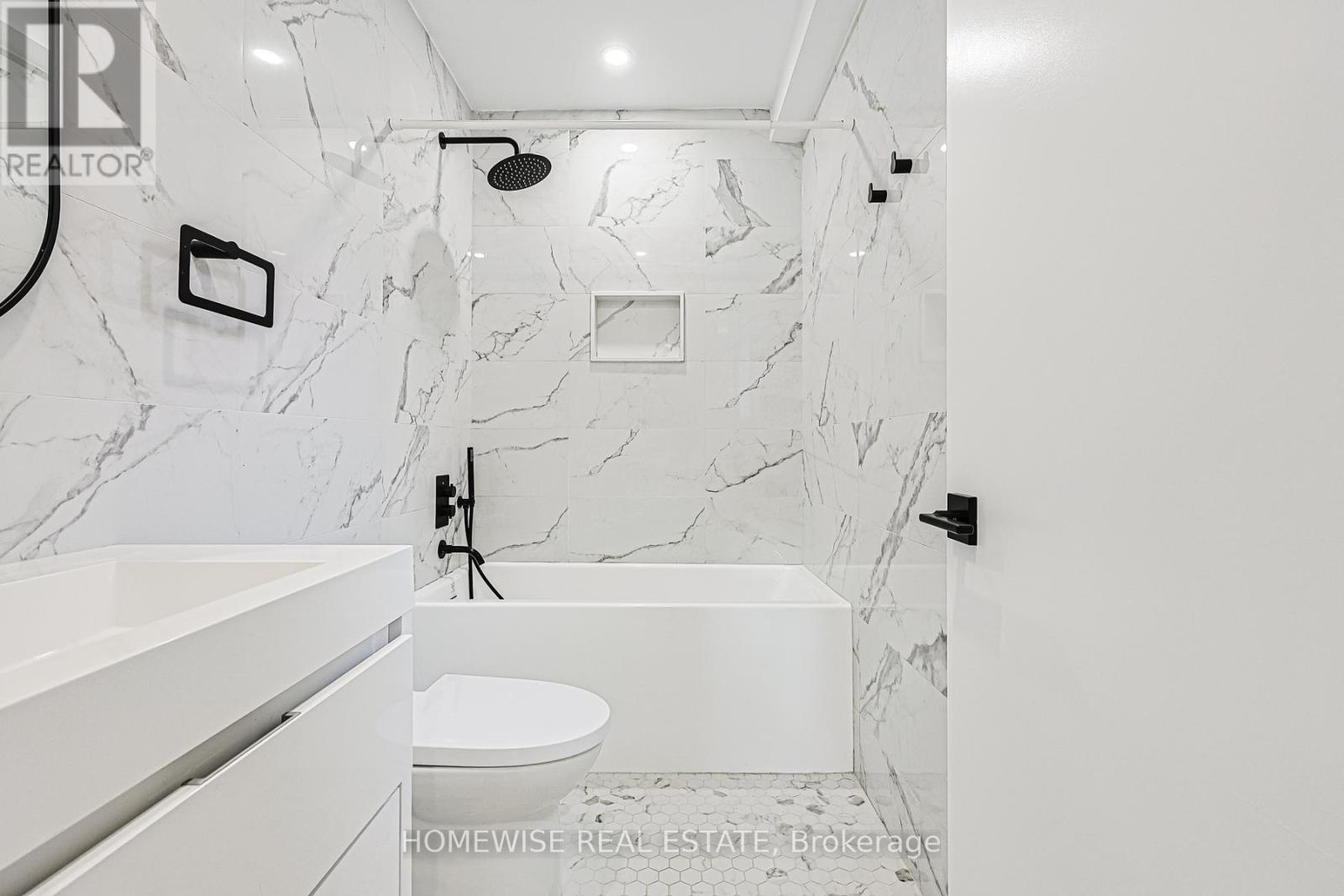 999 Eglington Avenue W, Toronto, Ontario  M6C 2C7 - Photo 43 - C12616746