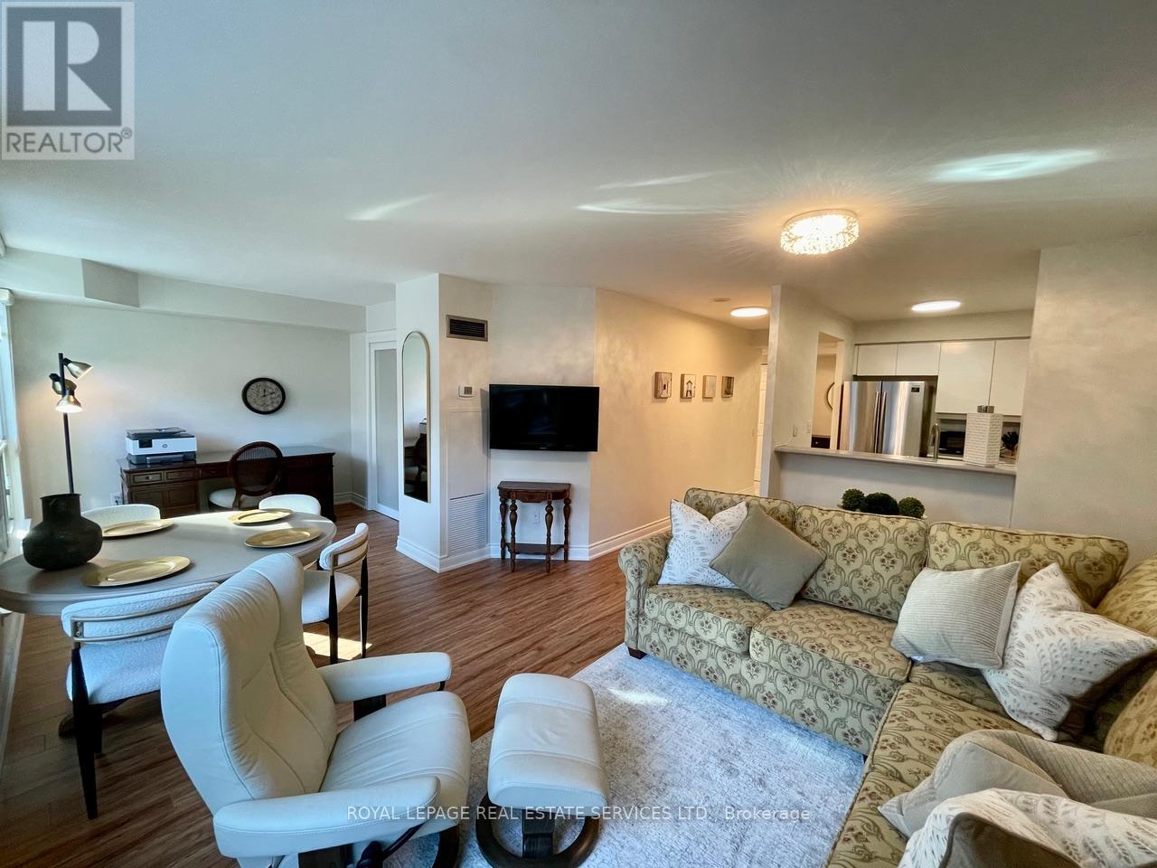 209 - 942 Yonge Street, Toronto, Ontario  M4W 3S8 - Photo 3 - C12616834