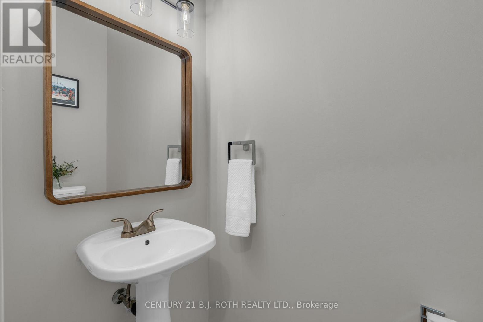 1987 Treetop Way, Pickering, Ontario  L1V 7C8 - Photo 4 - E12616774