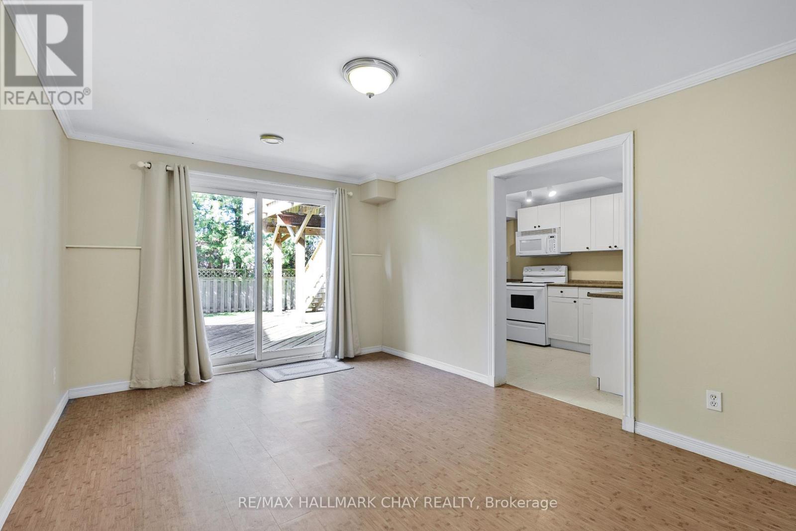 492 Britannia Avenue, Bradford West Gwillimbury, Ontario L3Z 1A7 - Photo 21 - N12616744